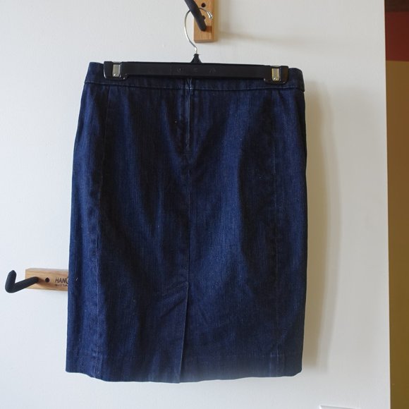 J. Crew Item 29996 Denim Pencil Skirt 4P 4 petite - Picture 4 of 9